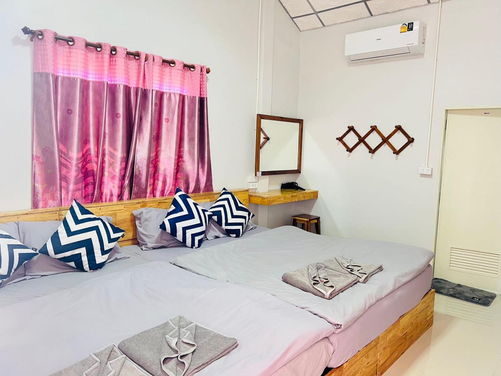 Lungwang Guest House Ban Rak Thai エクステリア 写真