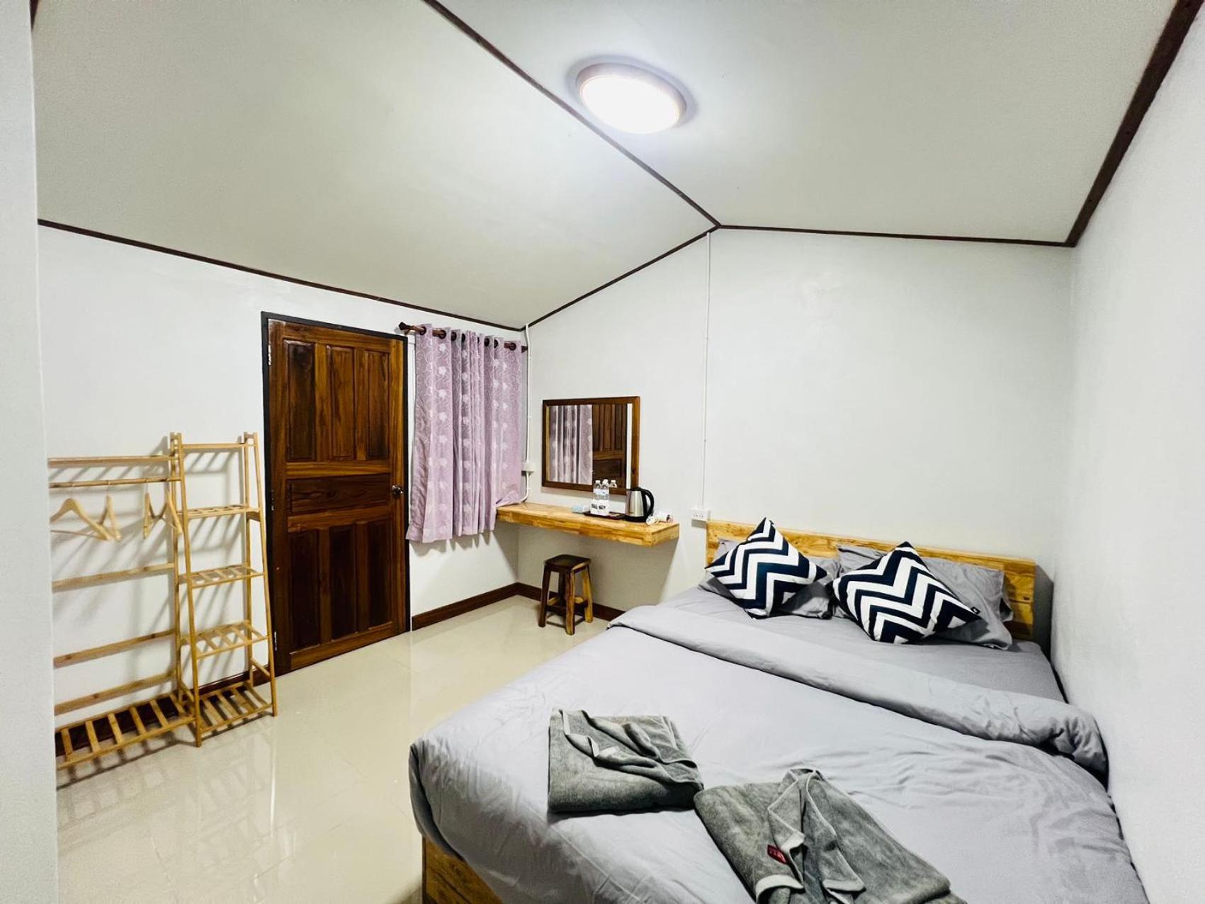 Lungwang Guest House Ban Rak Thai エクステリア 写真